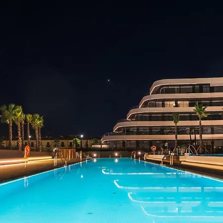 Vivi Homes - Choco Pool, Gym, Terrace & Apartamento *