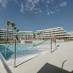 Vivi Homes - Choco Pool, Gym, Terrace & Апартаменти