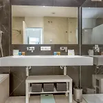 Апартаменти Vivi Homes - Choco Pool, Gym, Terrace & Торремолінос