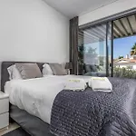Vivi Homes - Choco Pool, Gym, Terrace & Апартаменти